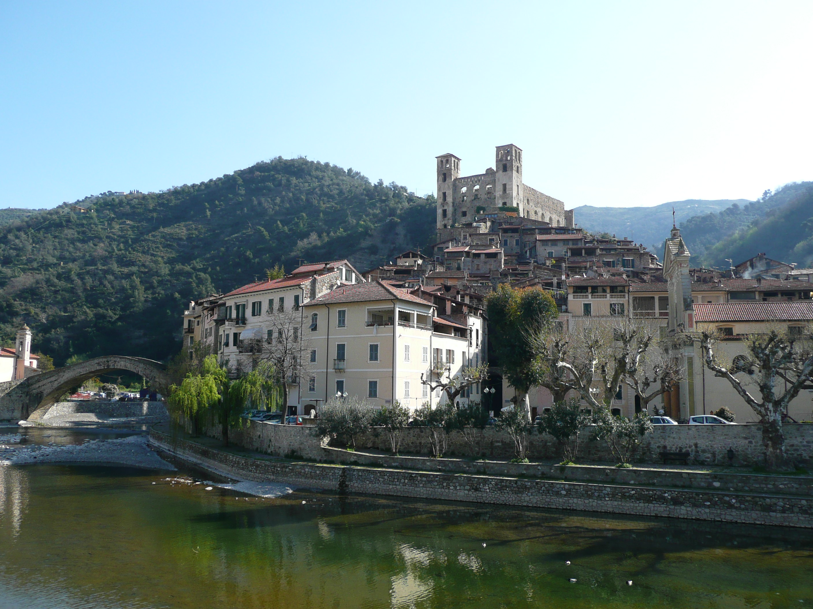 Photoworld24-Italien-Ligurien-Cinque-Terre-Dolceacqua